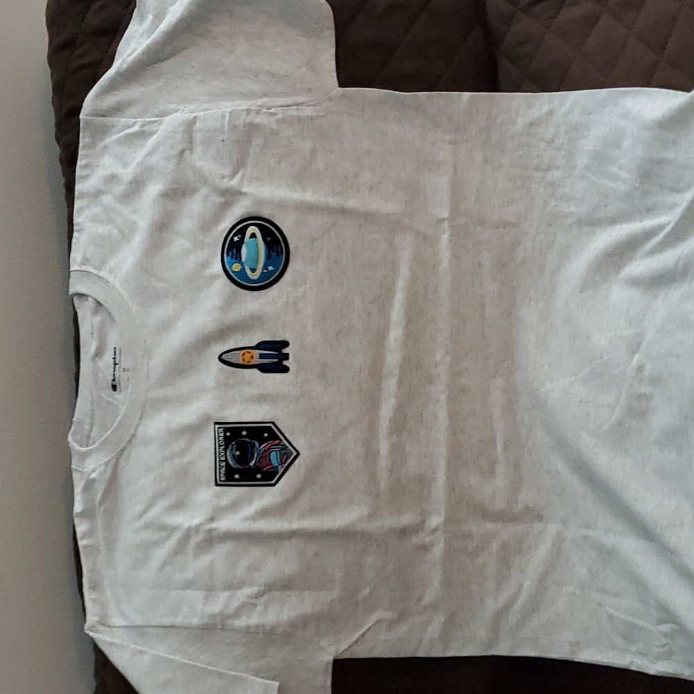 CUSTOM MADE TSHIRTS